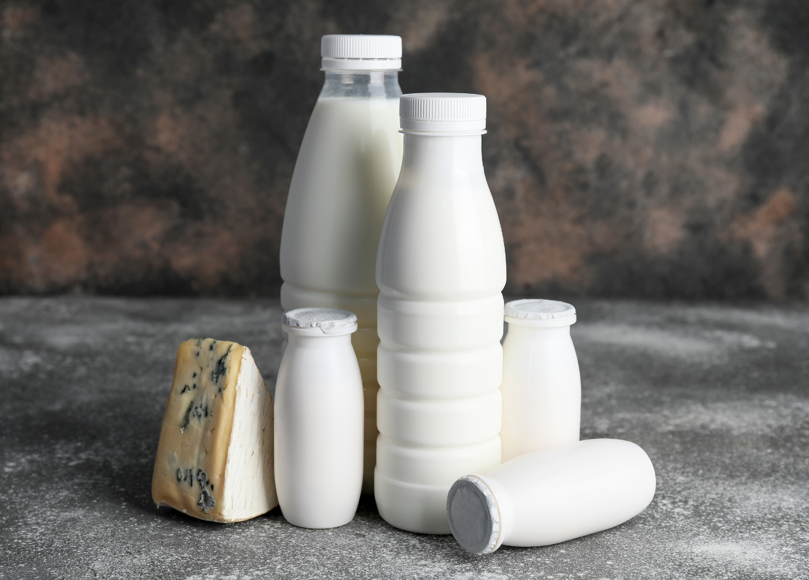 The Difference Between Milk and Cream