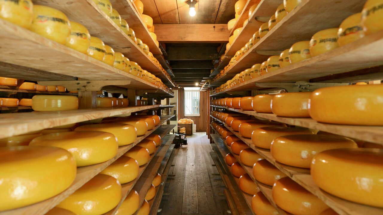 How to Age Your Cheddar Cheese